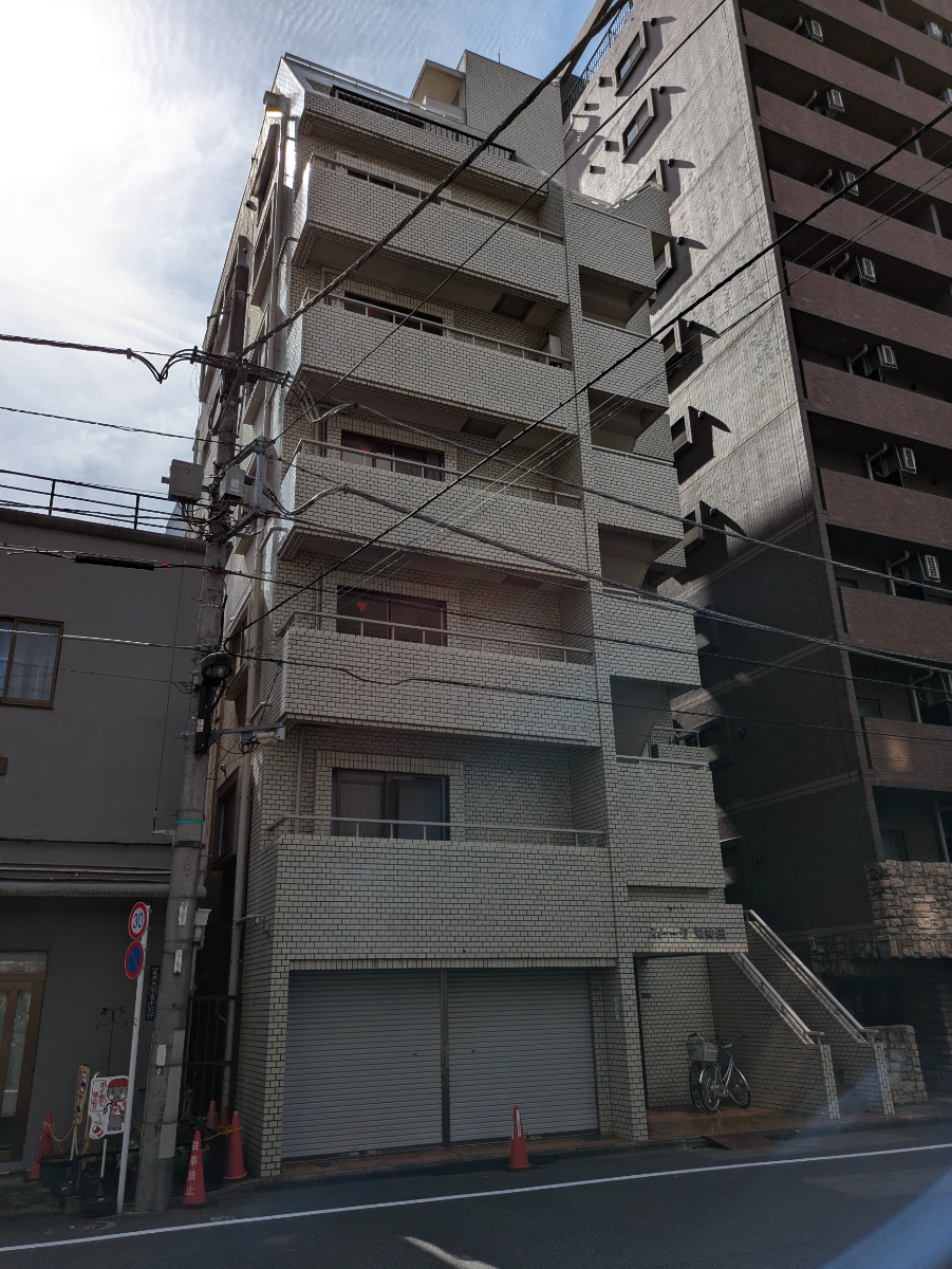 v20250427010506/fresh/building/J00100483124_12