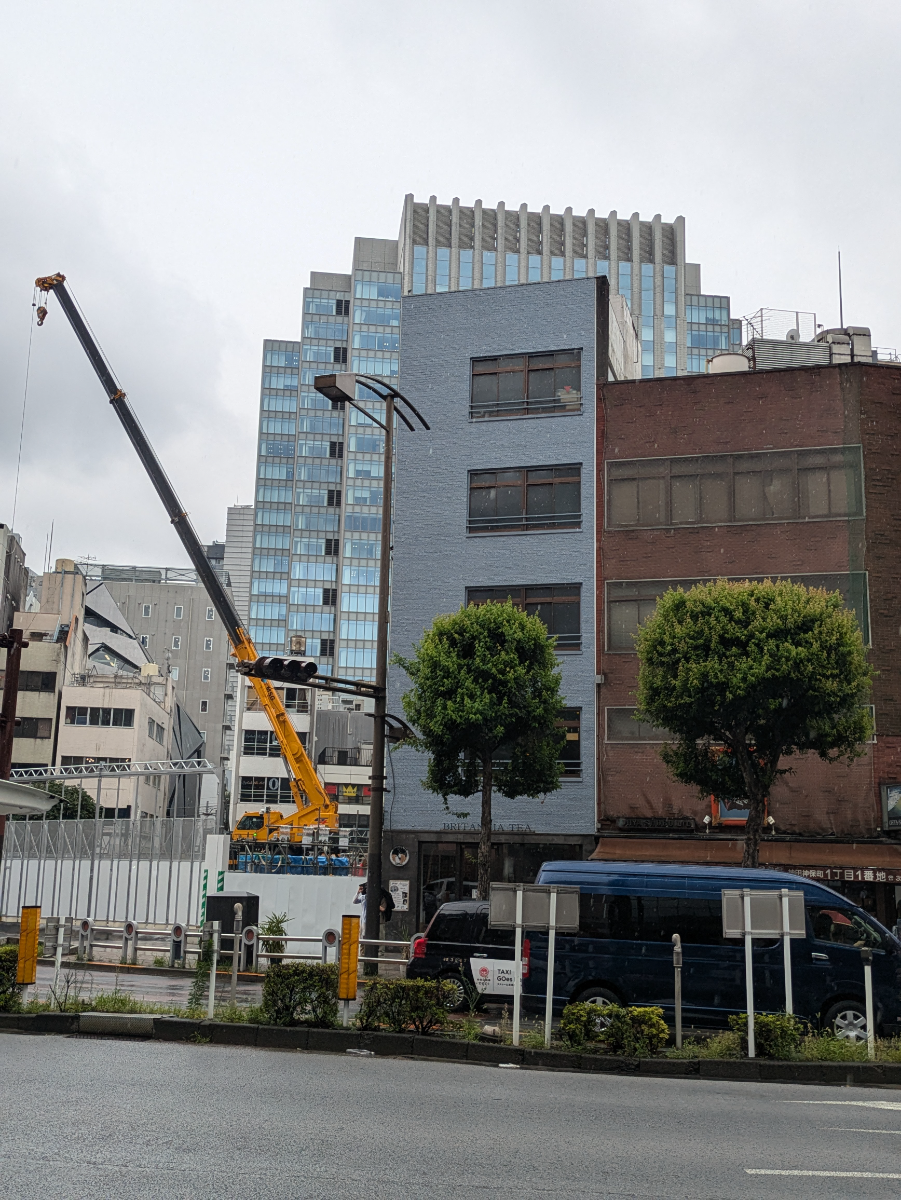 v20250427010506/fresh/building/J00100495410_5