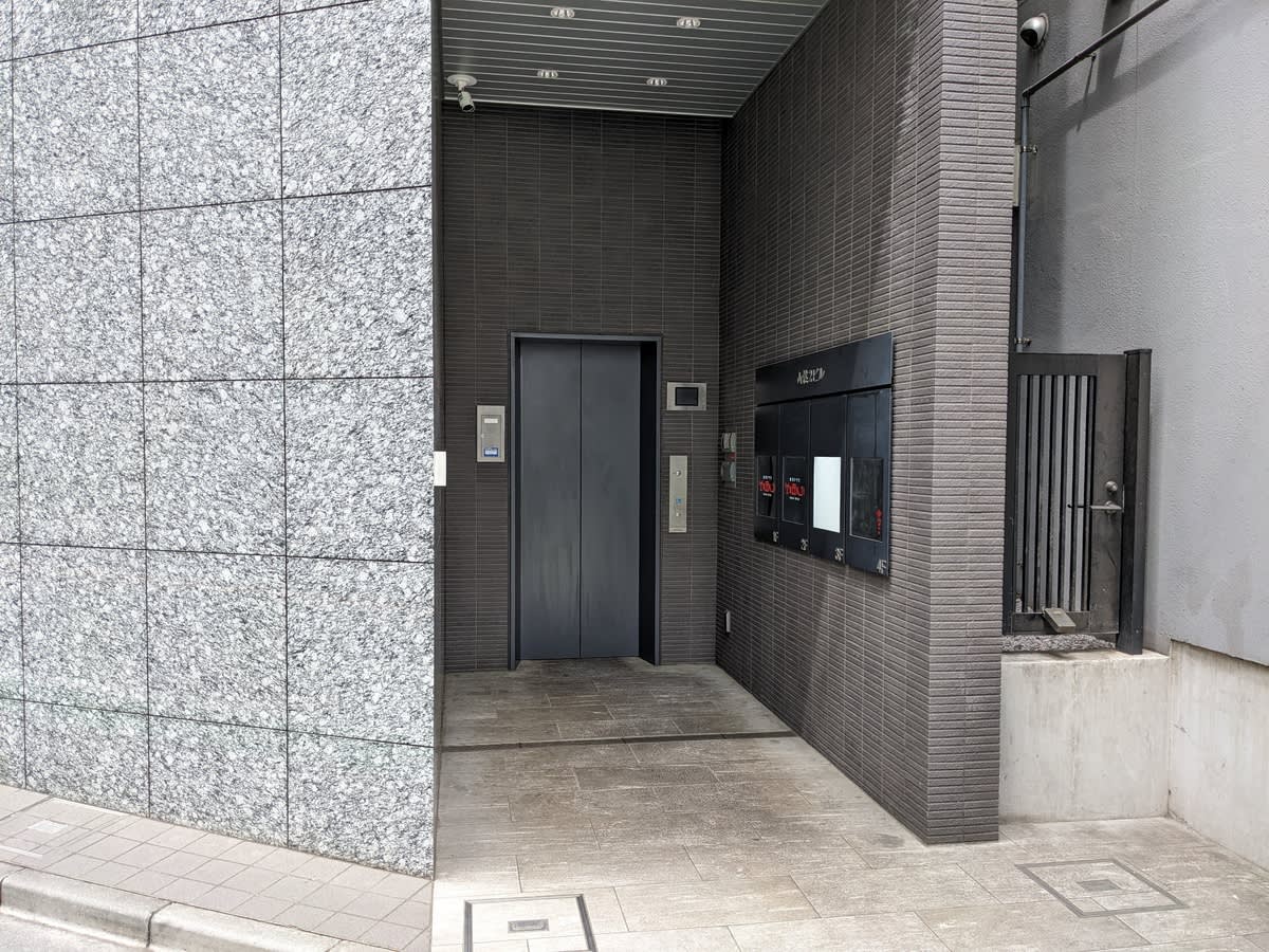 v20250427010816/fresh/building/J00100503239_3