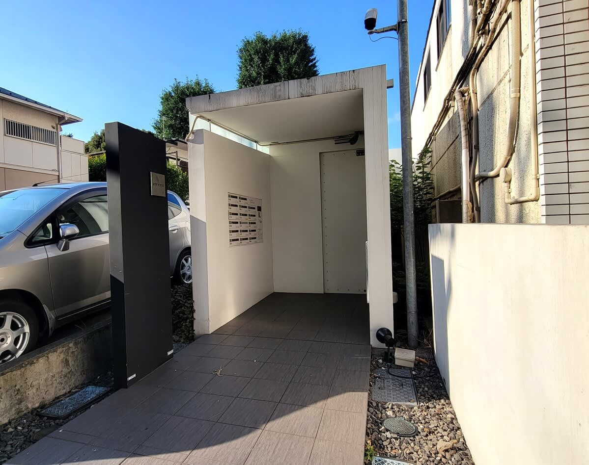 v20250427010817/fresh/building/J00100510972_3