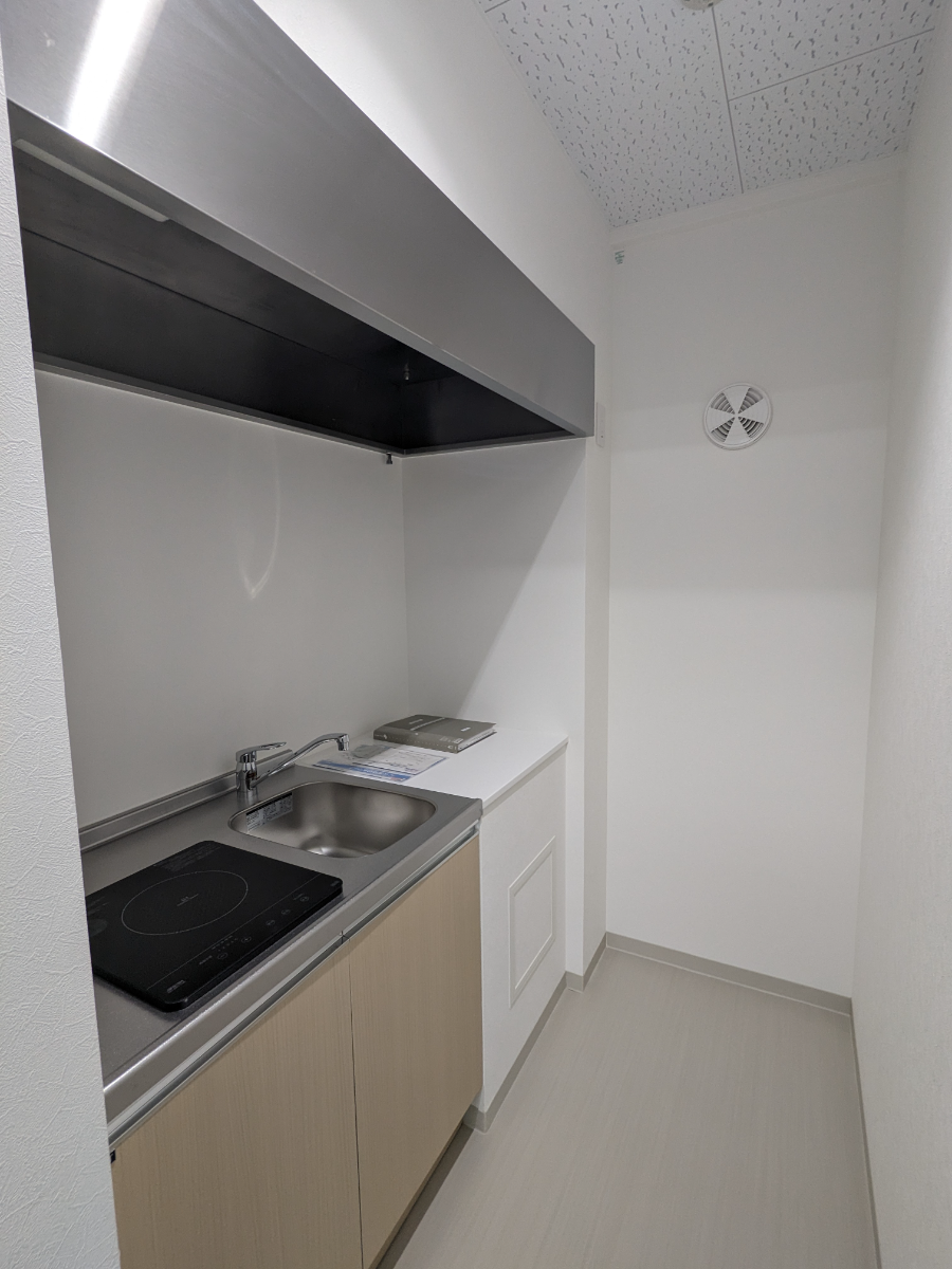 v20250427011159/fresh/building/J00100512217_11