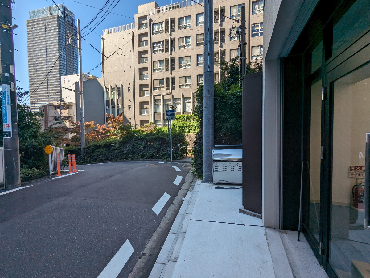 v20250427011159/fresh/building/J00100512217_5