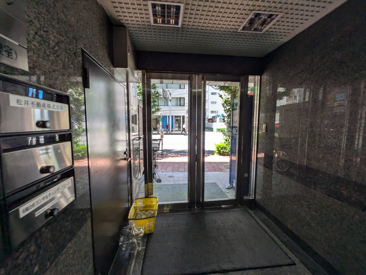 v20250427011159/fresh/building/J00100513738_8