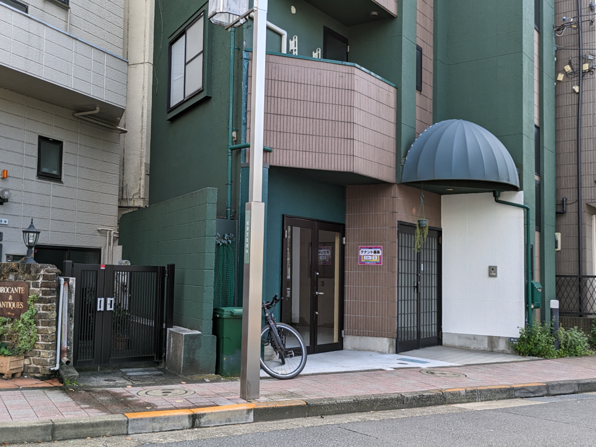 v20250427011159/fresh/building/J00100513824_11