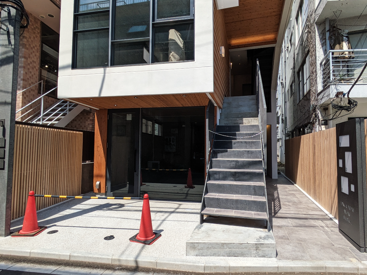 v20250427011159/fresh/building/J00100608128_10