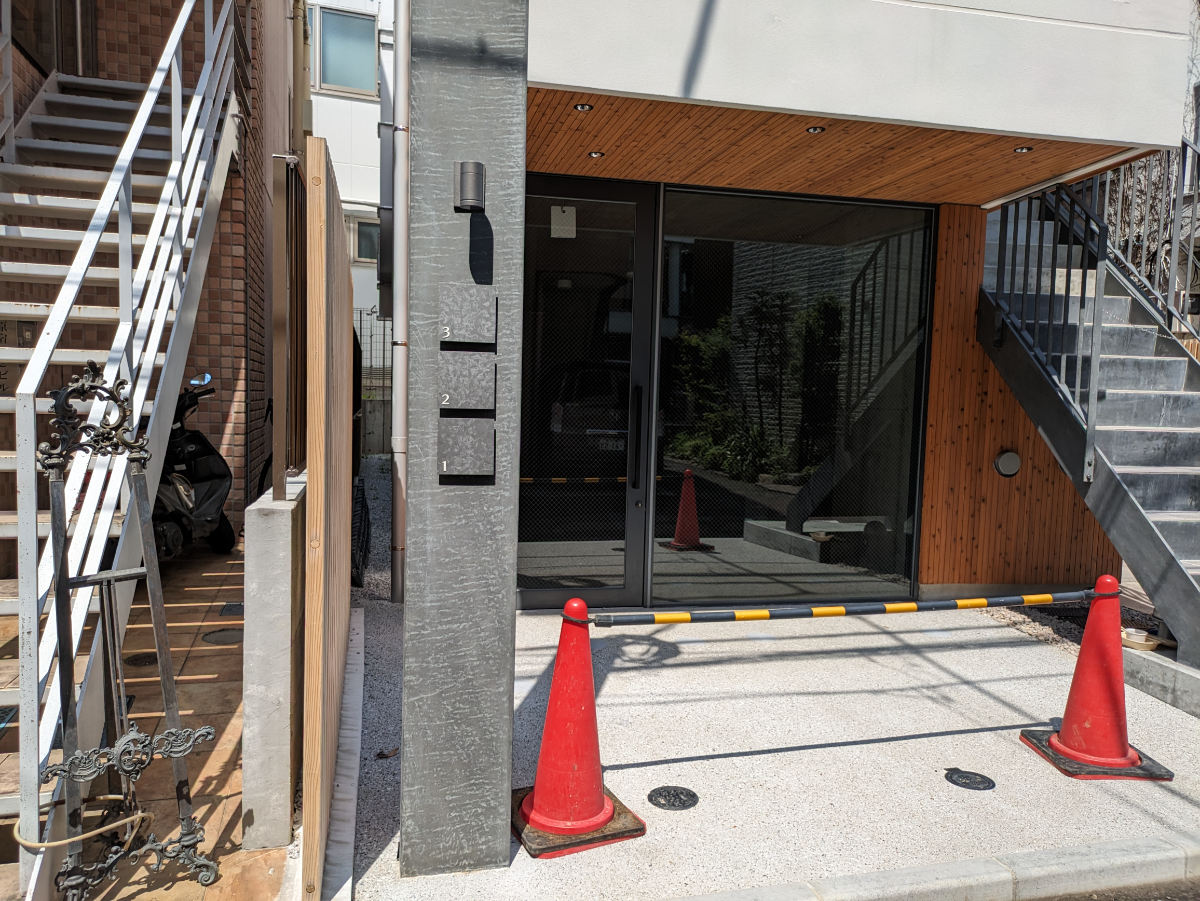 v20250427011159/fresh/building/J00100608128_9
