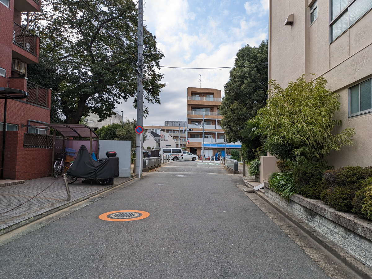 v20250427011159/fresh/building/J00100609444_9