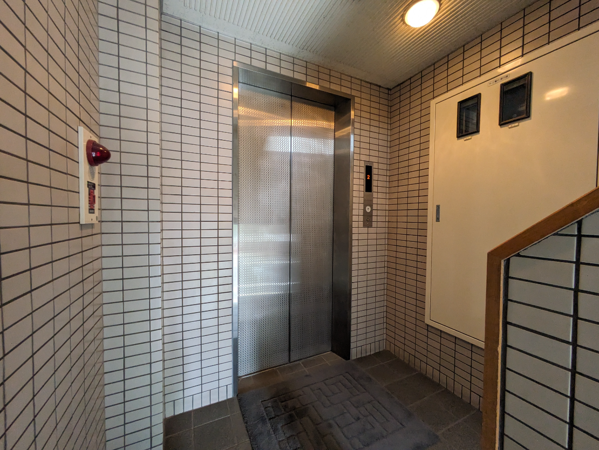 v20250427022213/fresh/building/J00100372304_4