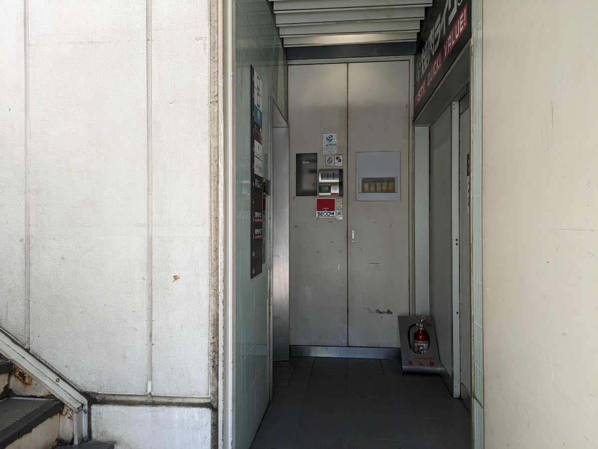 v20250427022807/fresh/building/J00100375295_5