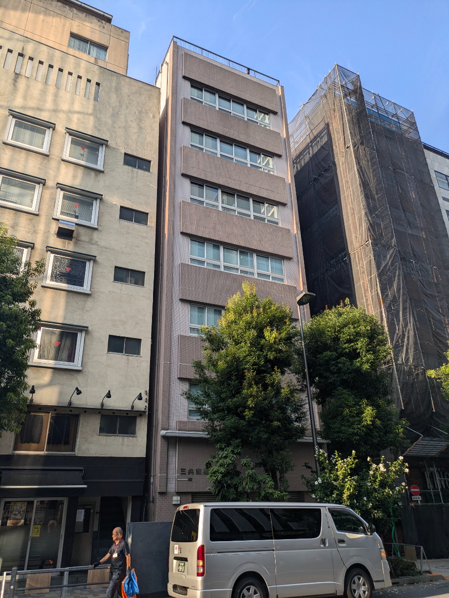 v20250427022807/fresh/building/J00100375971_5