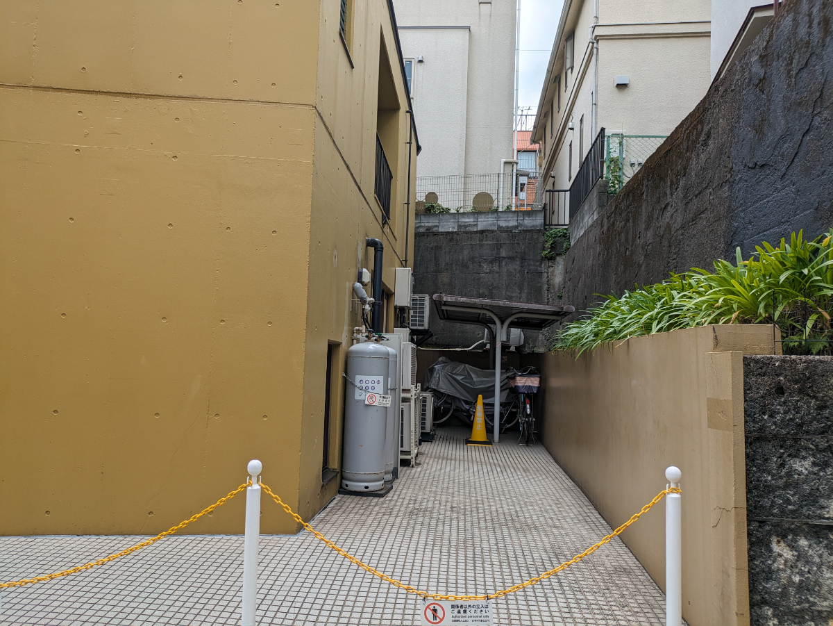 v20250427022807/fresh/building/J00100376237_6