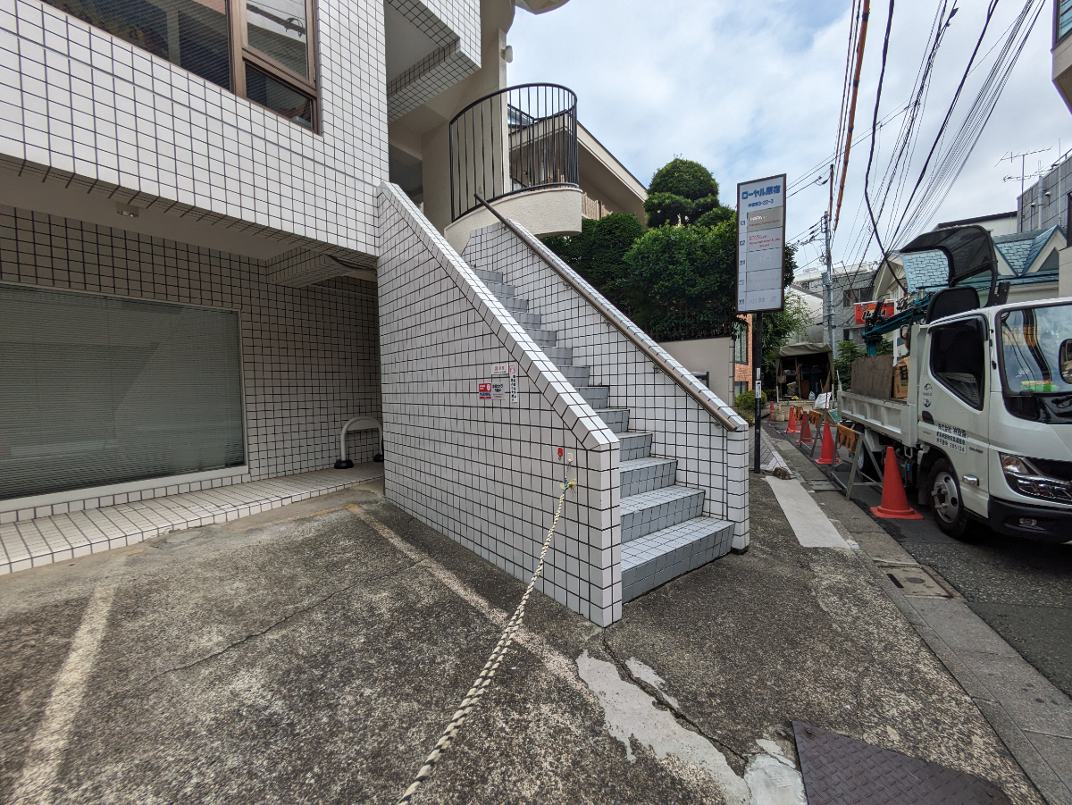 v20250427022807/fresh/building/J00100376927_6
