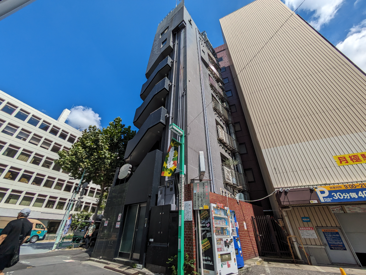 v20250427022807/fresh/building/J00100377418_7