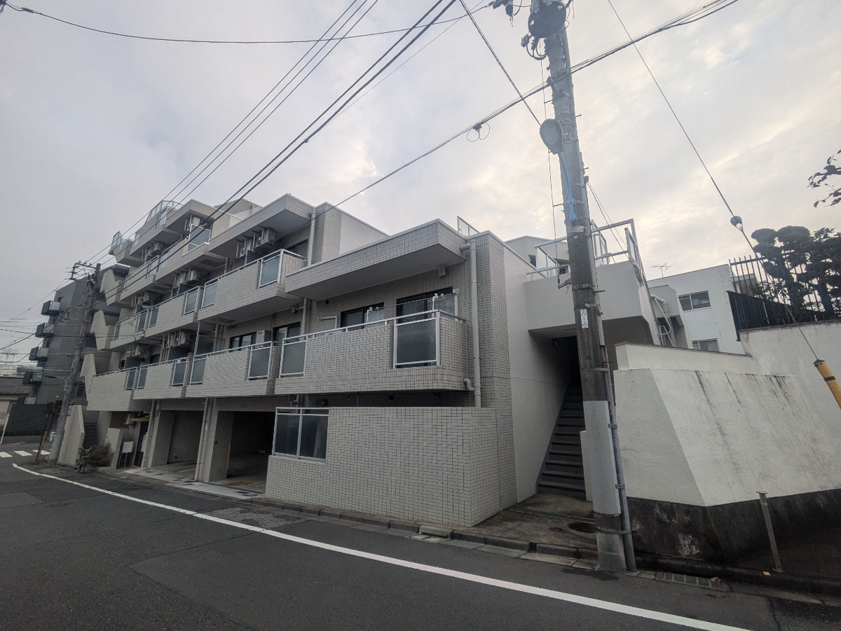 v20250506150654/fresh/building/J00100356783_15