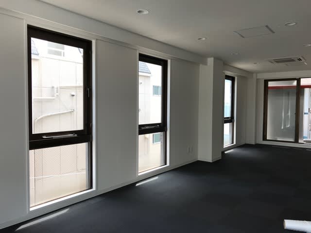 v20250506150654/fresh/building/J00100378003_9