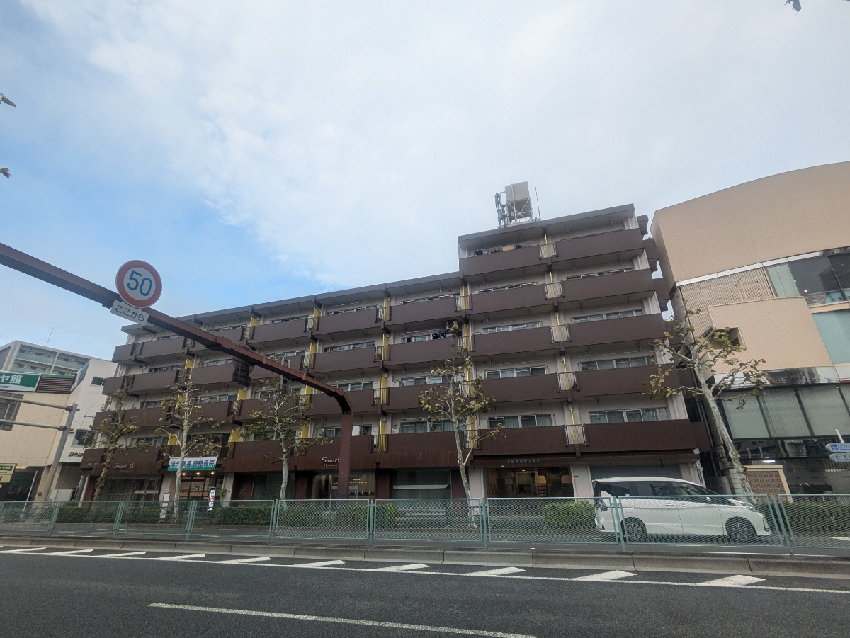 v20250506150654/fresh/building/J00100378327_12