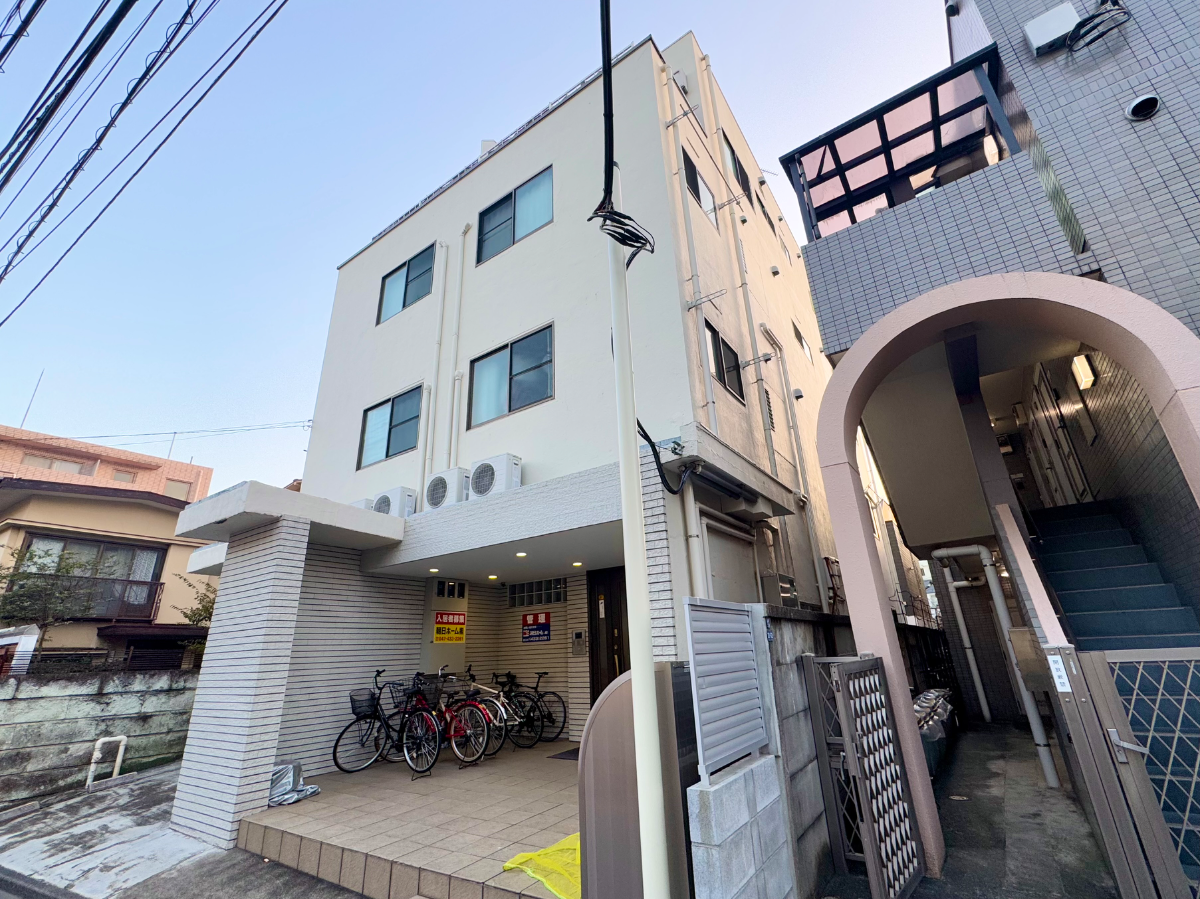 v20250506150654/fresh/building/J00100608376_13