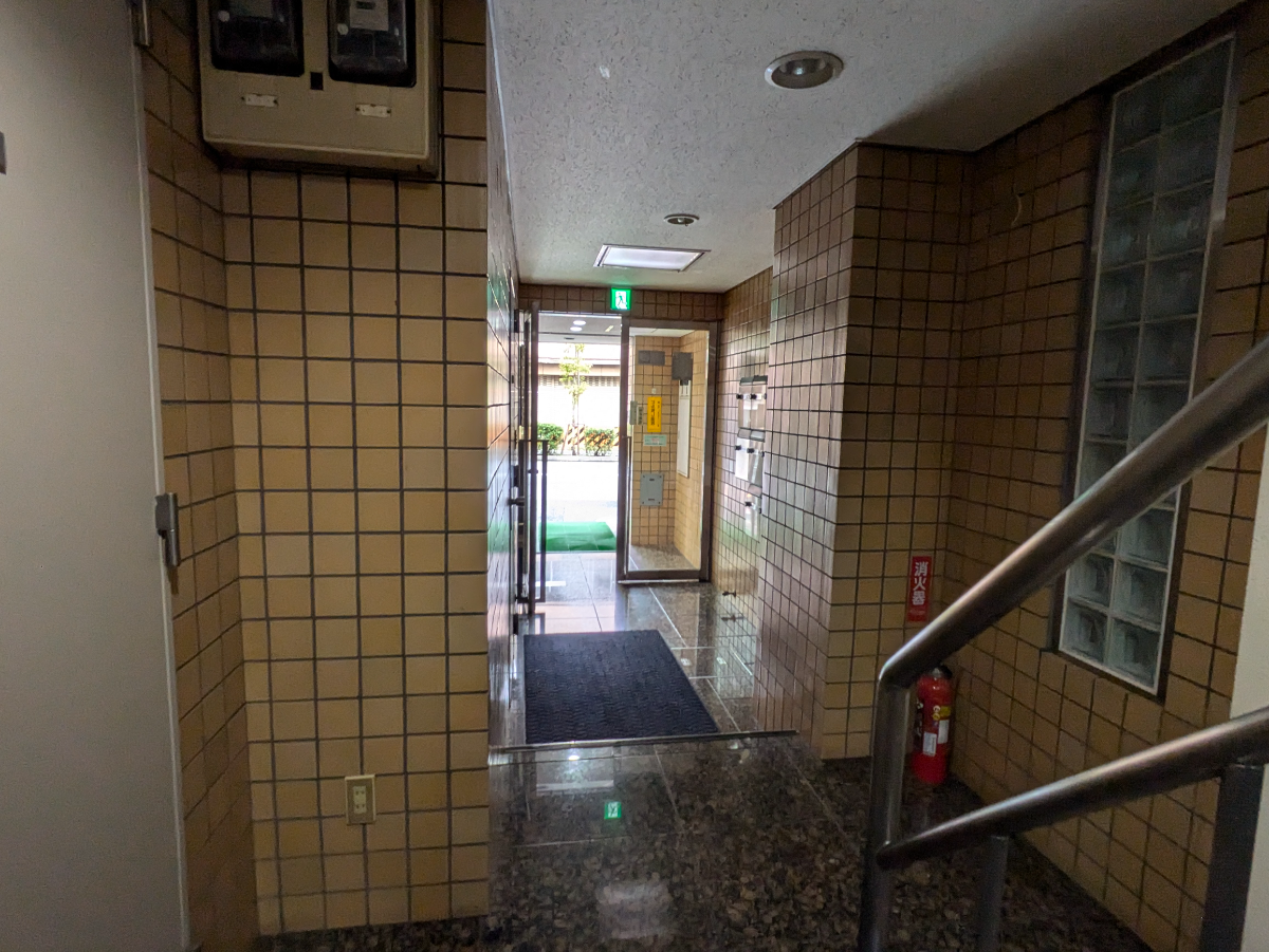 v20250508150635/fresh/building/J00100385750_10