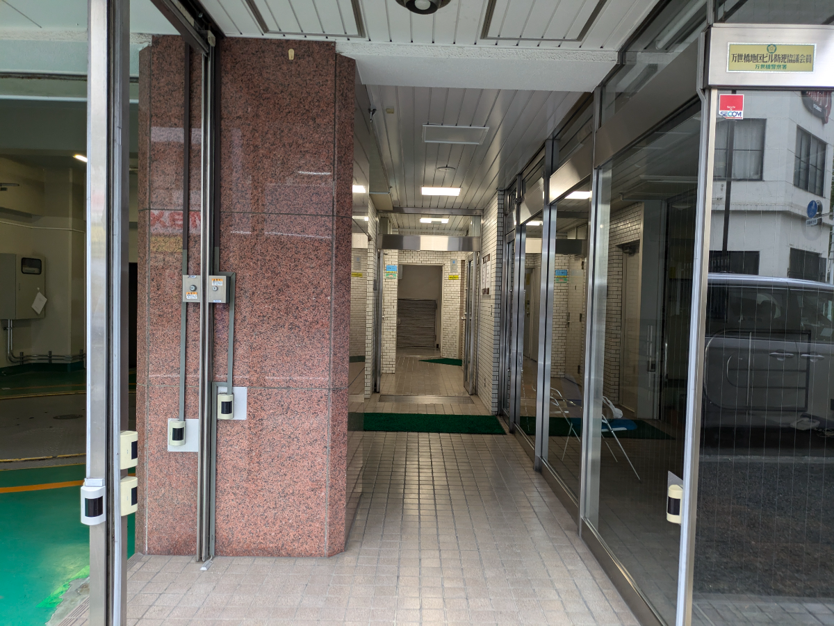 v20250508150635/fresh/building/J00100385751_3