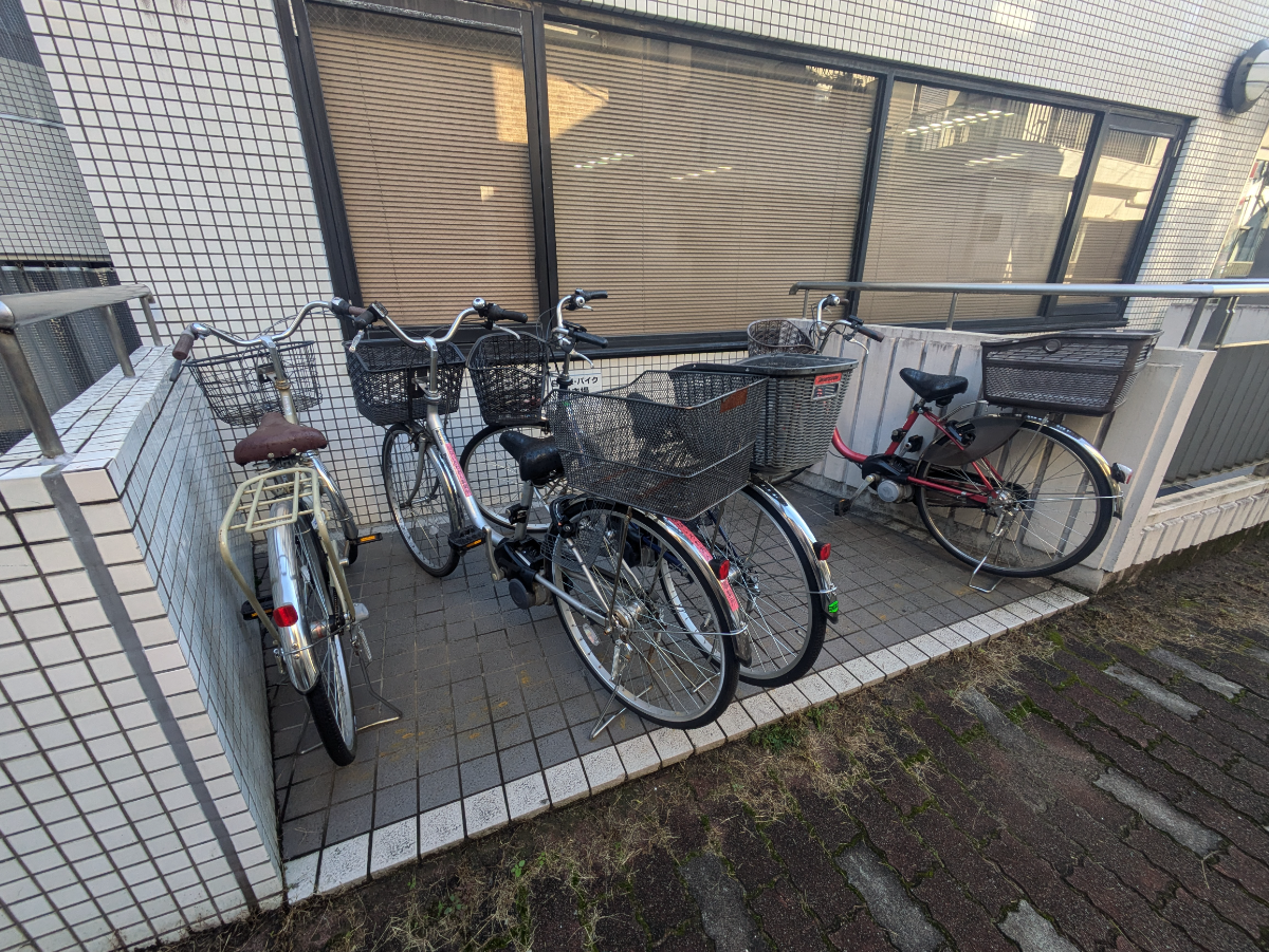 v20250508150635/fresh/building/J00100477784_9