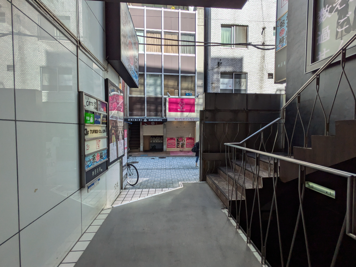 v20250527150802/fresh/building/J00100375243_8