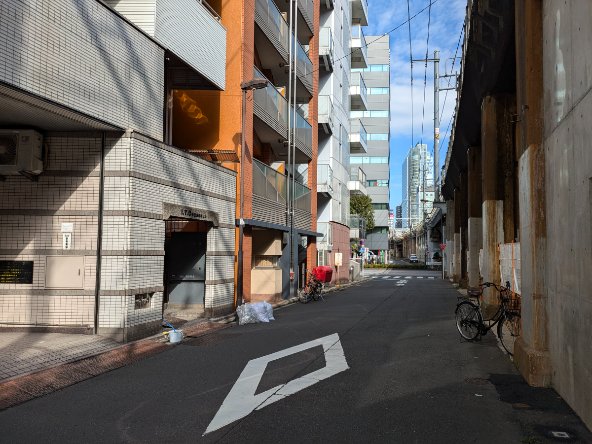 v20250530150901/fresh/building/J00100389627_6