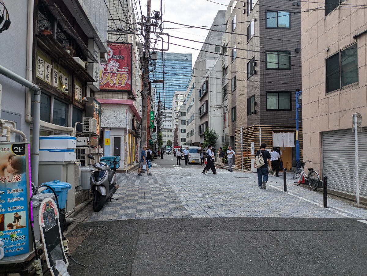 v20250531150552/fresh/building/J00100375501_9