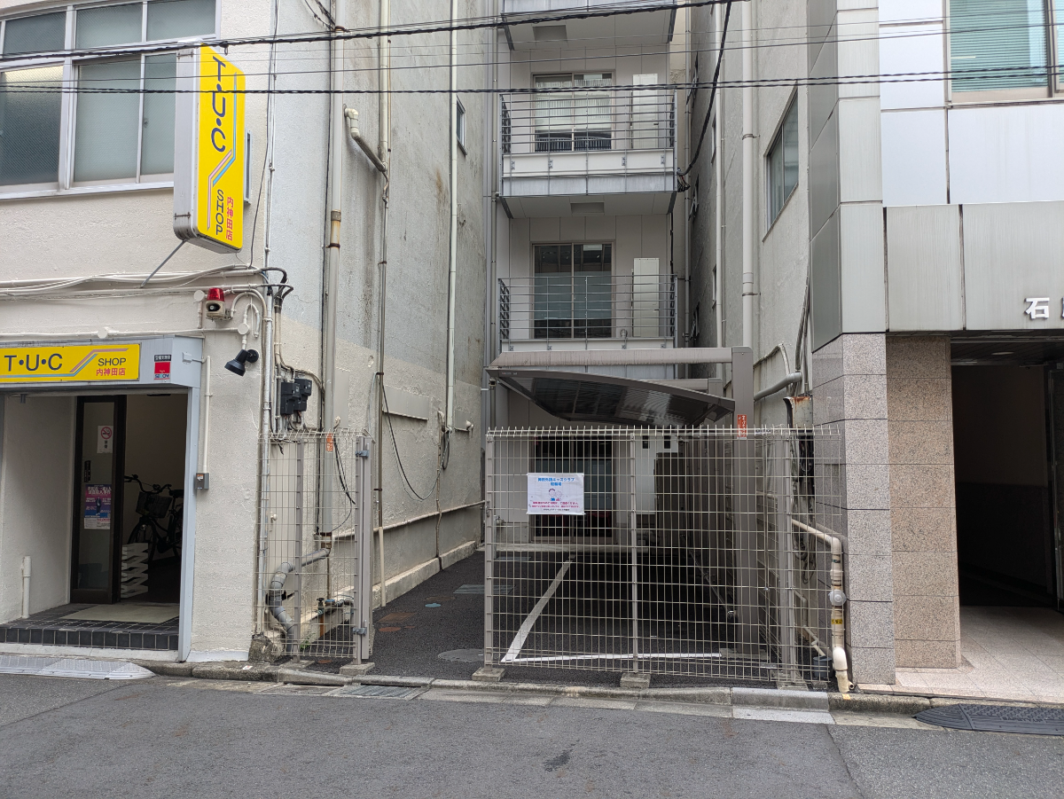 v20250531150552/fresh/building/J00100378691_7