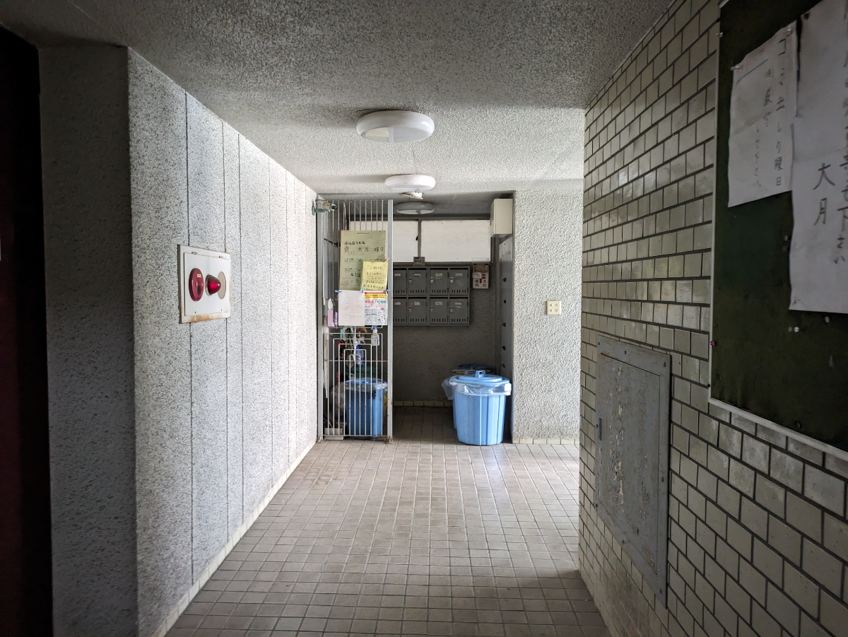 v20250601150545/fresh/building/J00100367801_15