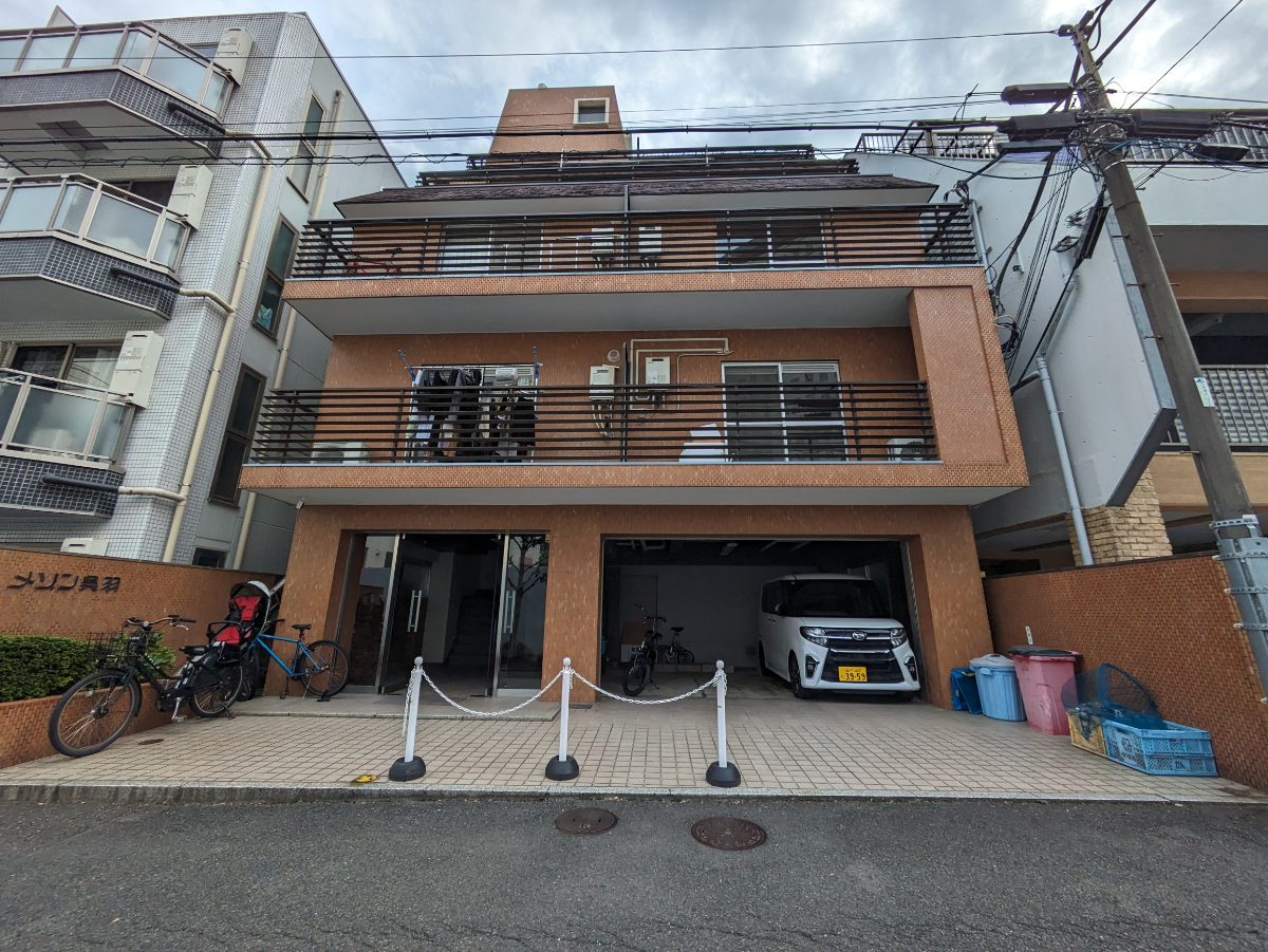 v20250601150545/fresh/building/J00100370254_5