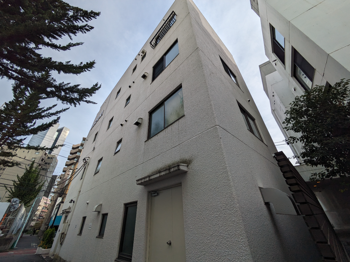 v20250601150545/fresh/building/J00100373733_16