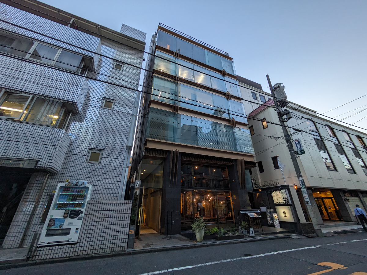 v20250601150545/fresh/building/J00100377749_5