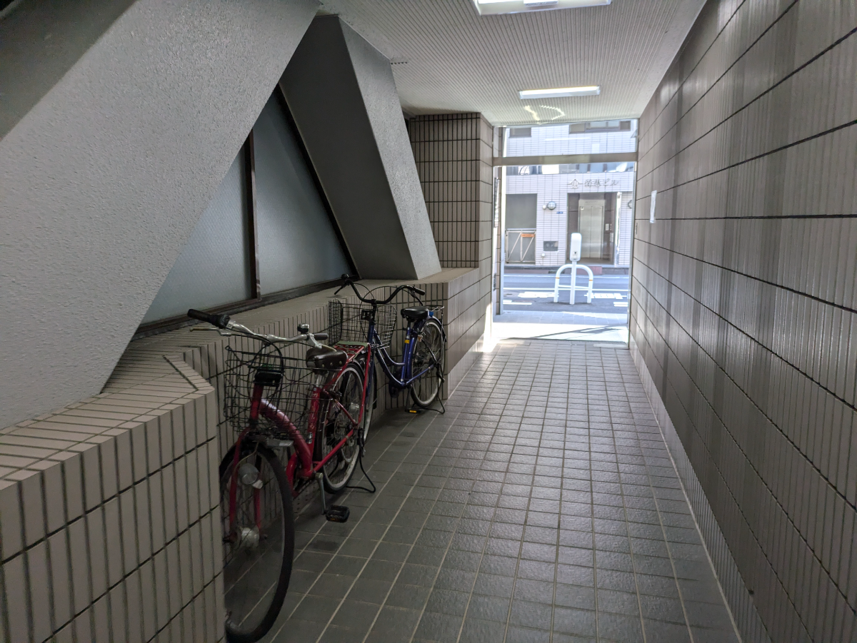 v20250601150545/fresh/building/J00100381644_12