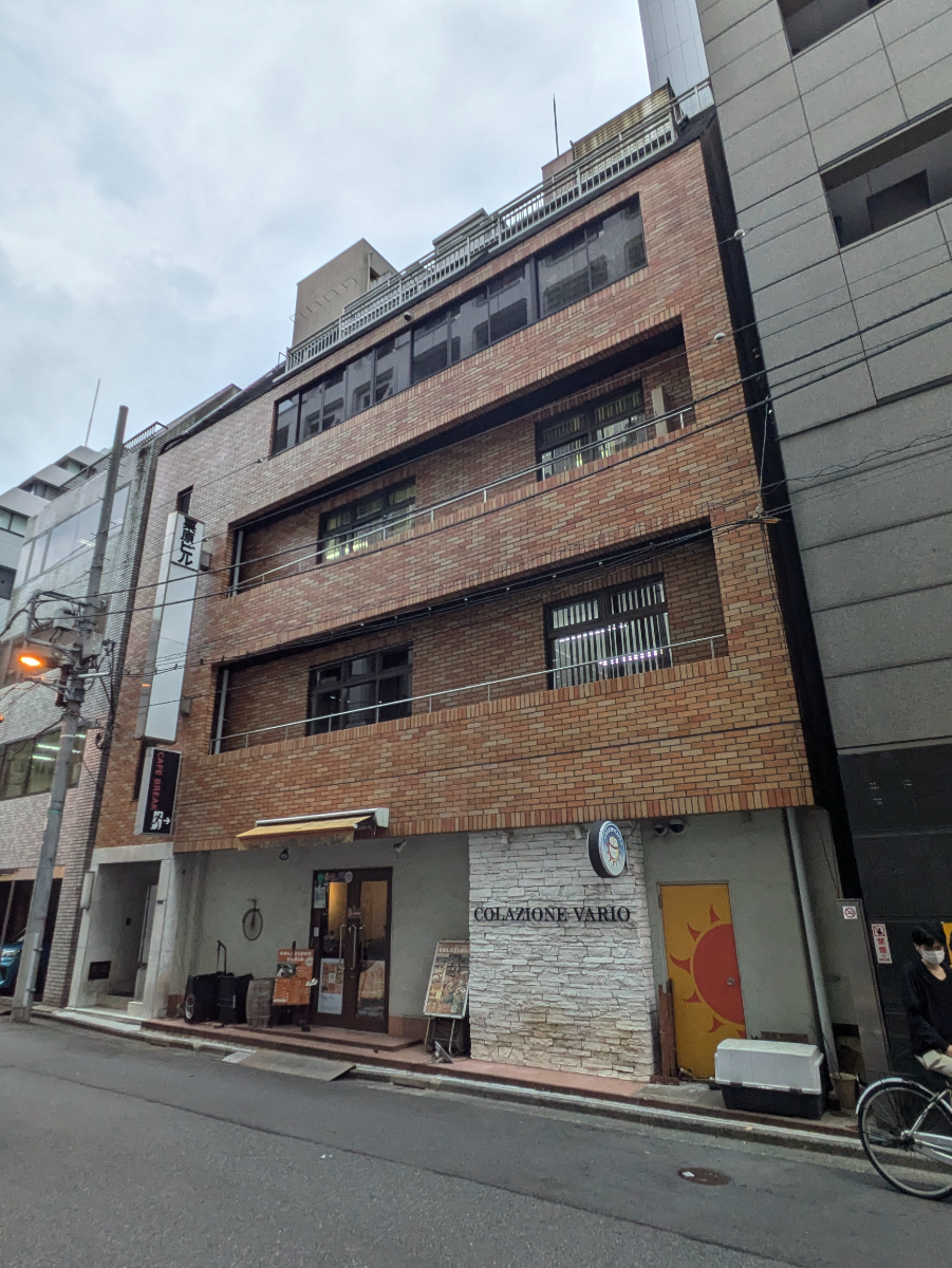 v20250601150545/fresh/building/J00100388928_5