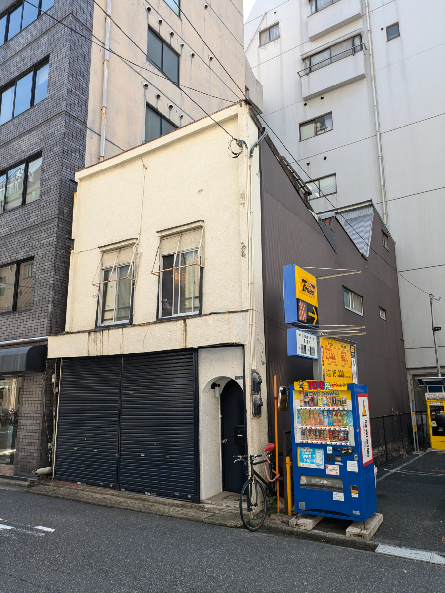 v20250601150545/fresh/building/J00100403704_6