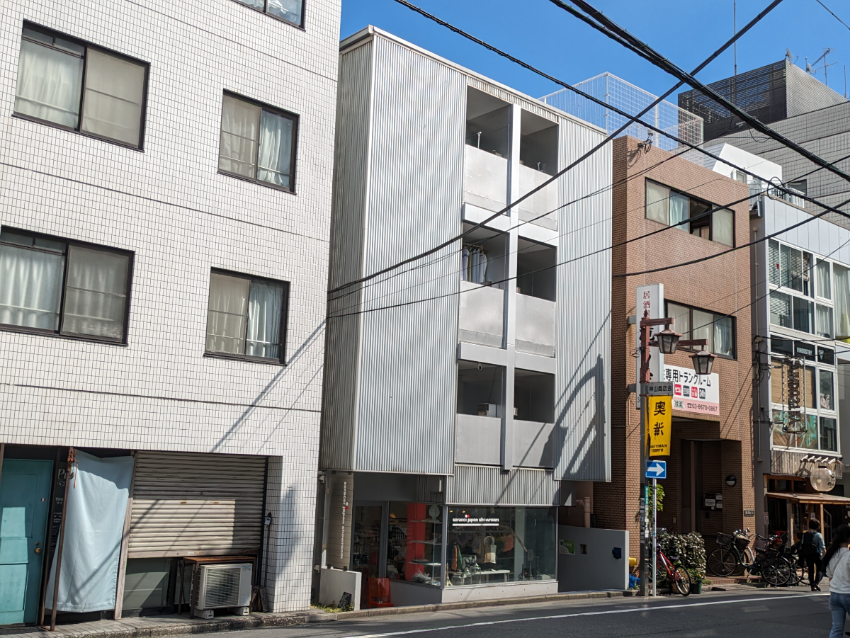v20250601150545/fresh/building/J00100413692_5