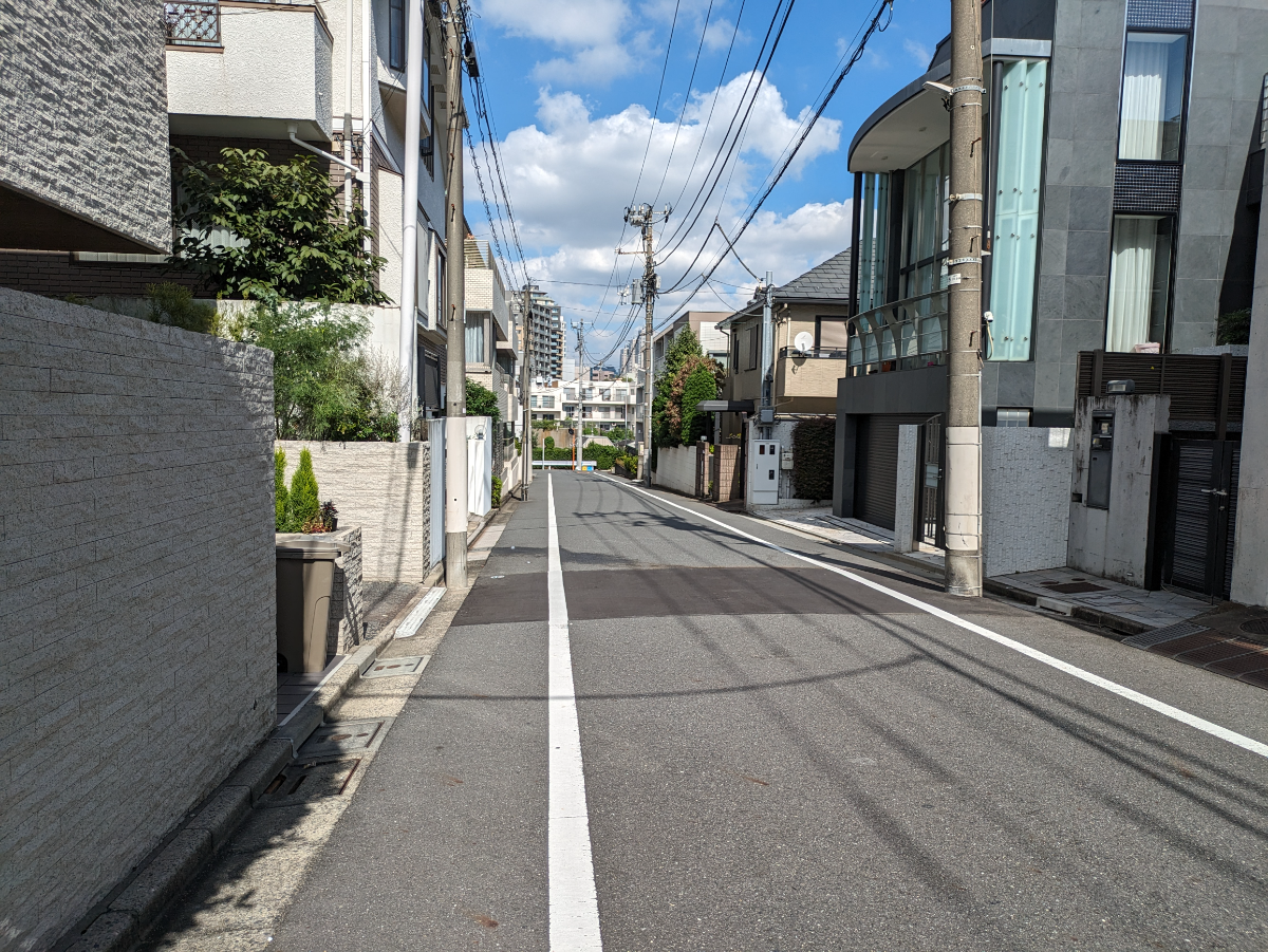 v20250601150545/fresh/building/J00100429899_12