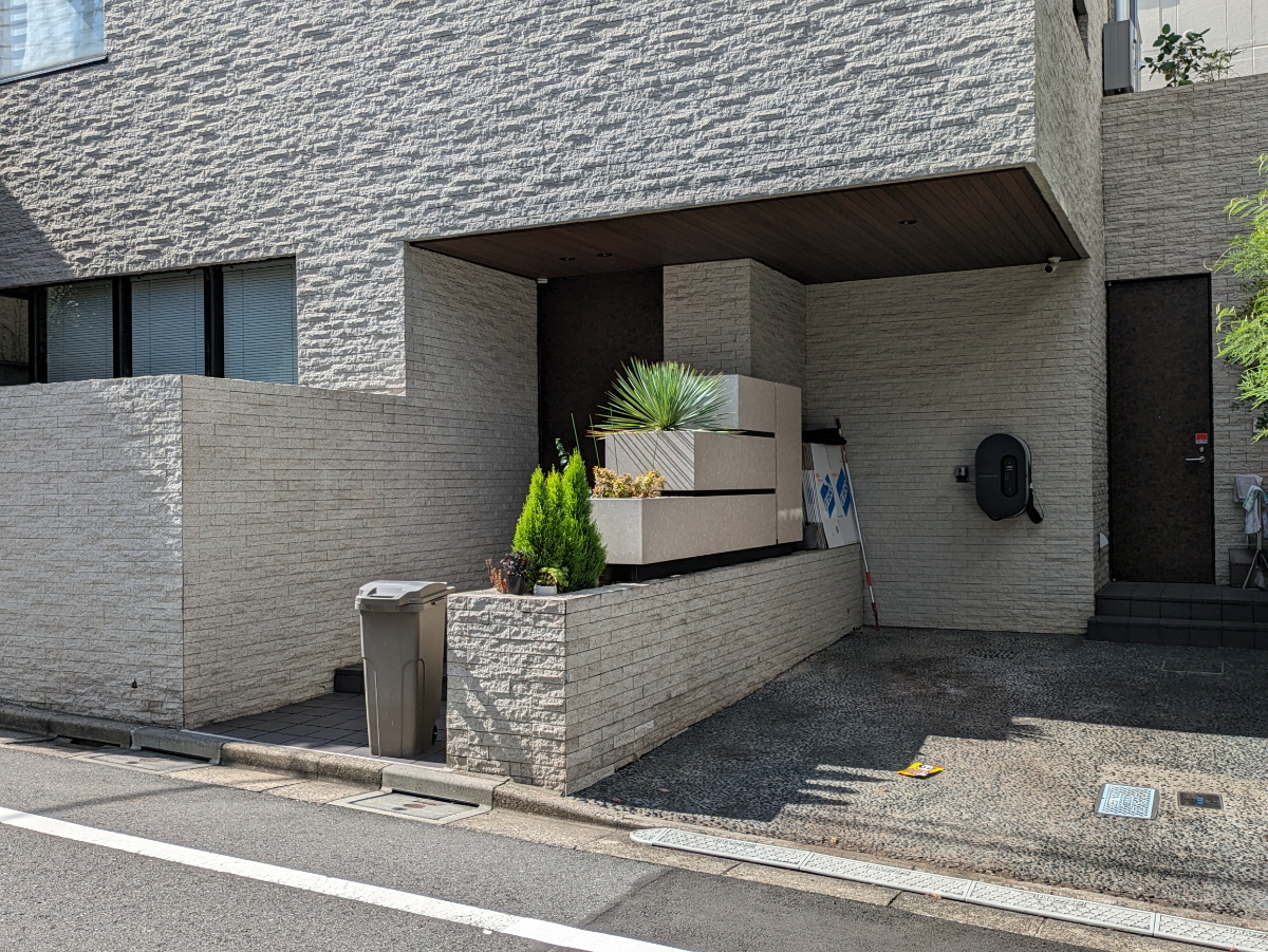 v20250601150545/fresh/building/J00100429899_7