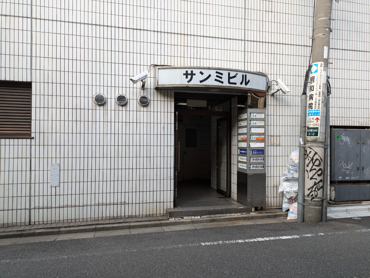 v20250603150701/fresh/building/J00100373201_3