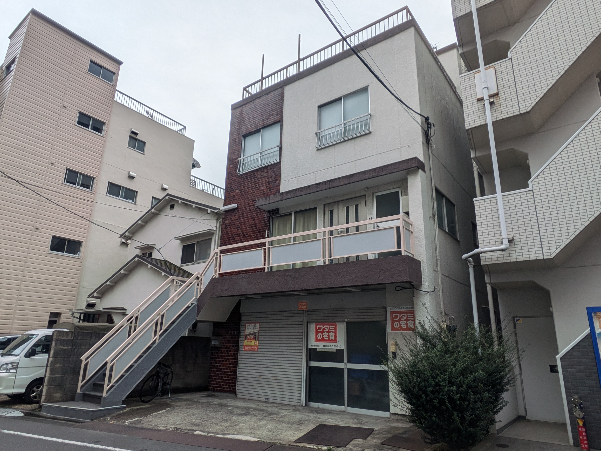v20250603150701/fresh/building/J00100405818_6