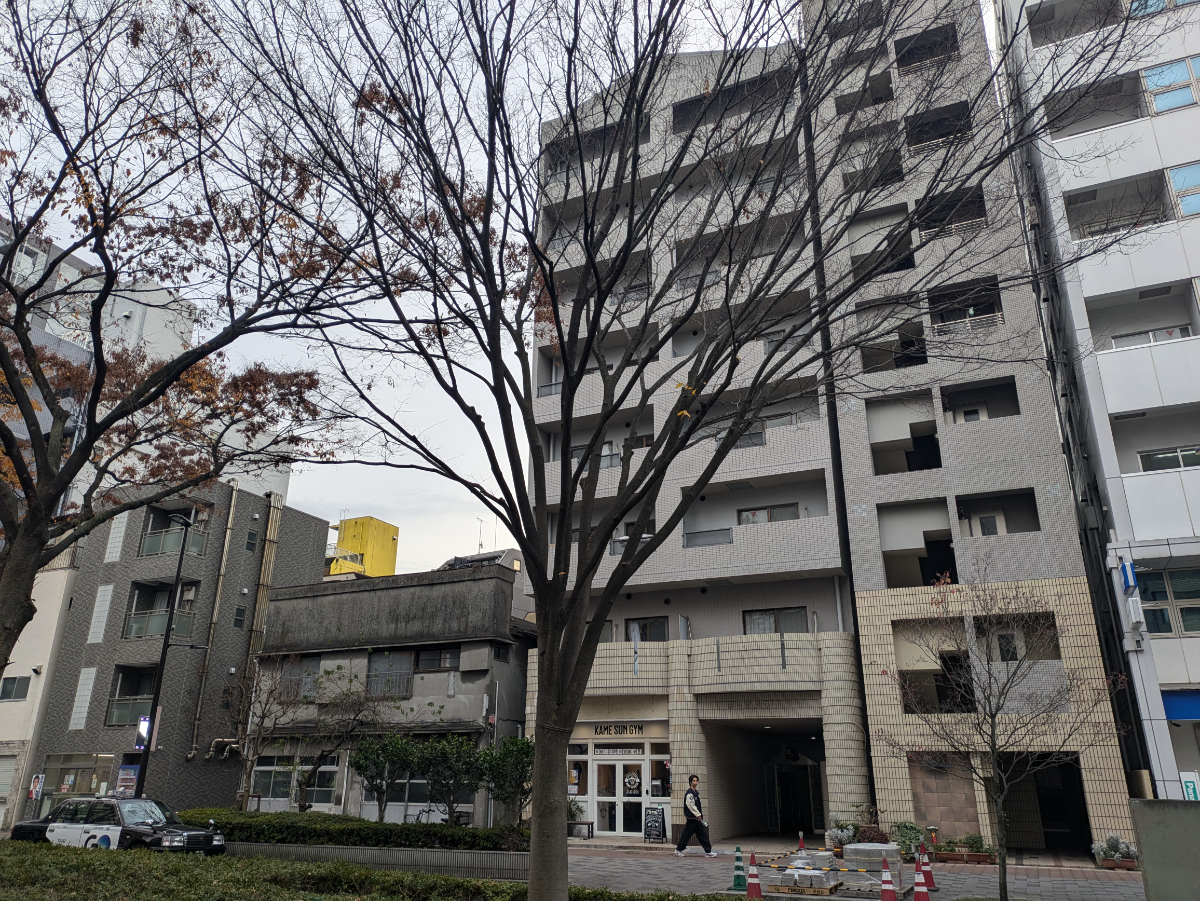 v20250603150701/fresh/building/J00100421575_6