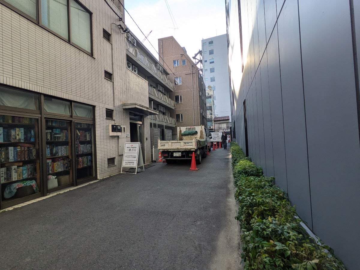 v20250605150700/fresh/building/J00100374030_11