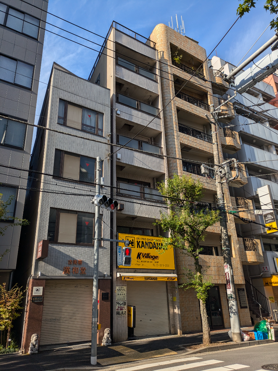v20250605150700/fresh/building/J00100440988_5