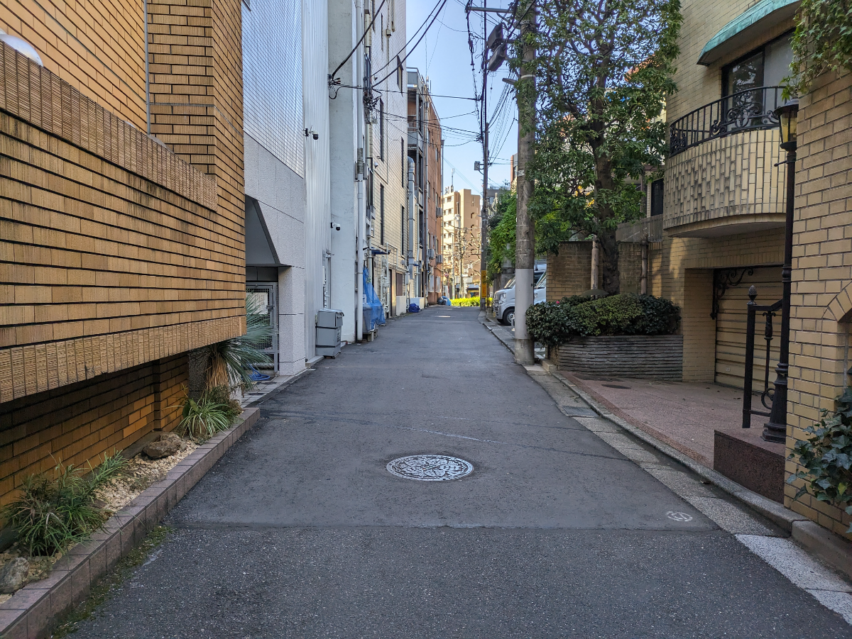 v20250606150704/fresh/building/J00100416319_12