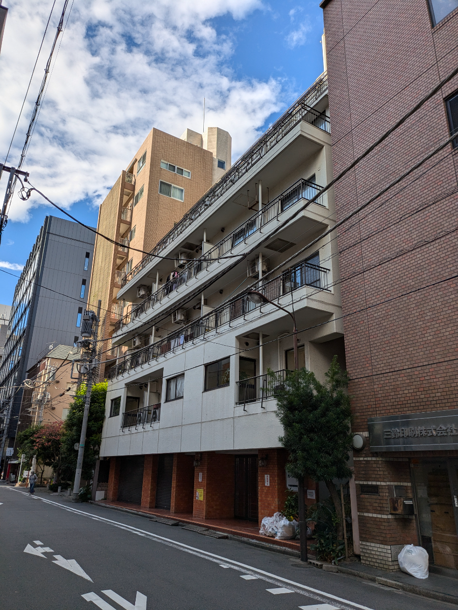 v20250609150704/fresh/building/J00100370894_1