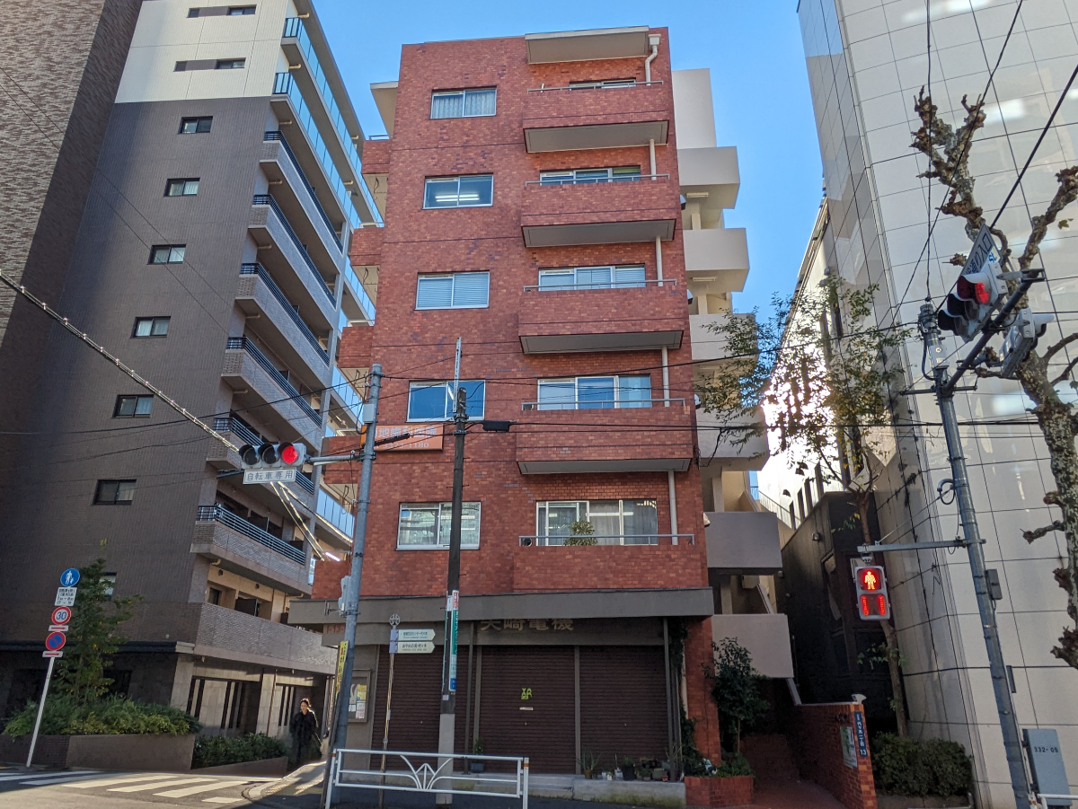 v20250609150704/fresh/building/J00100394213_1