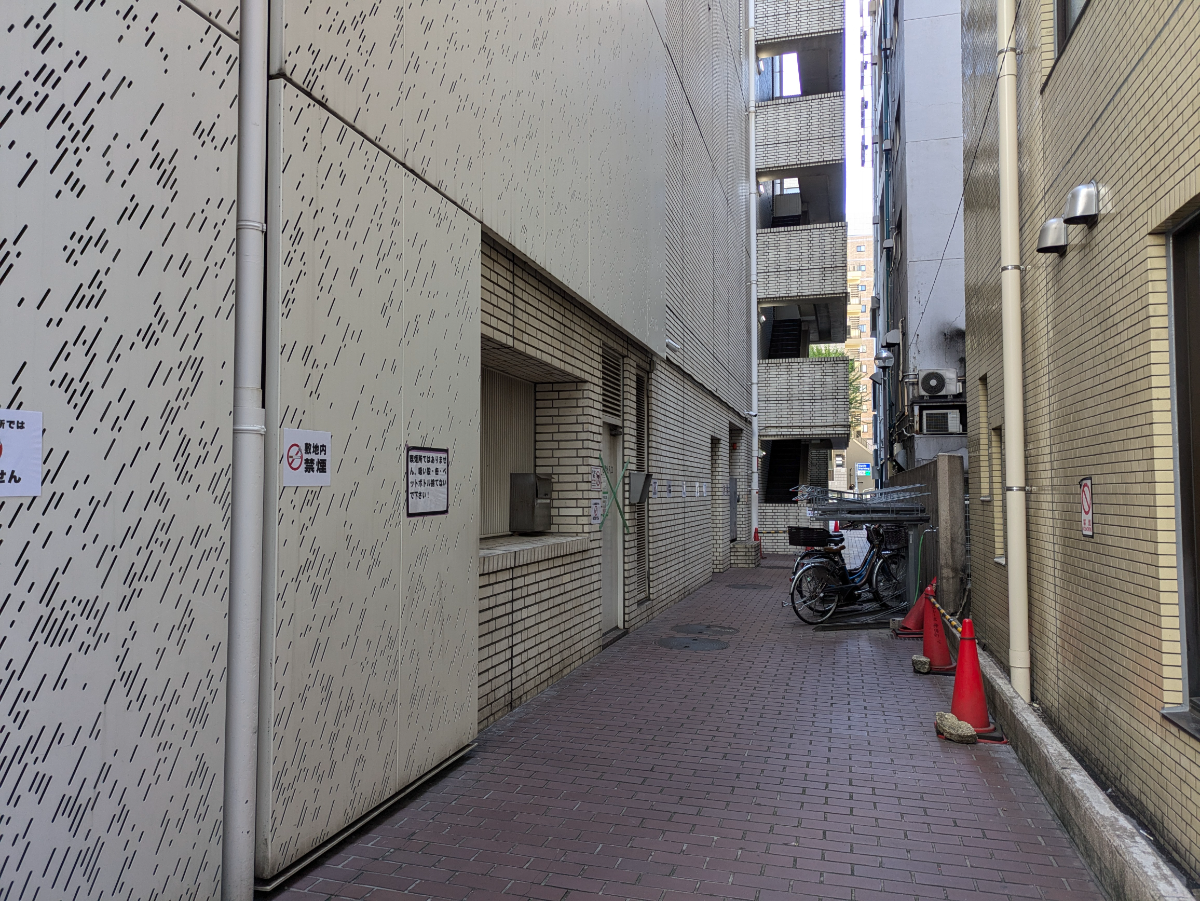 v20250609150705/fresh/building/J00100382468_15