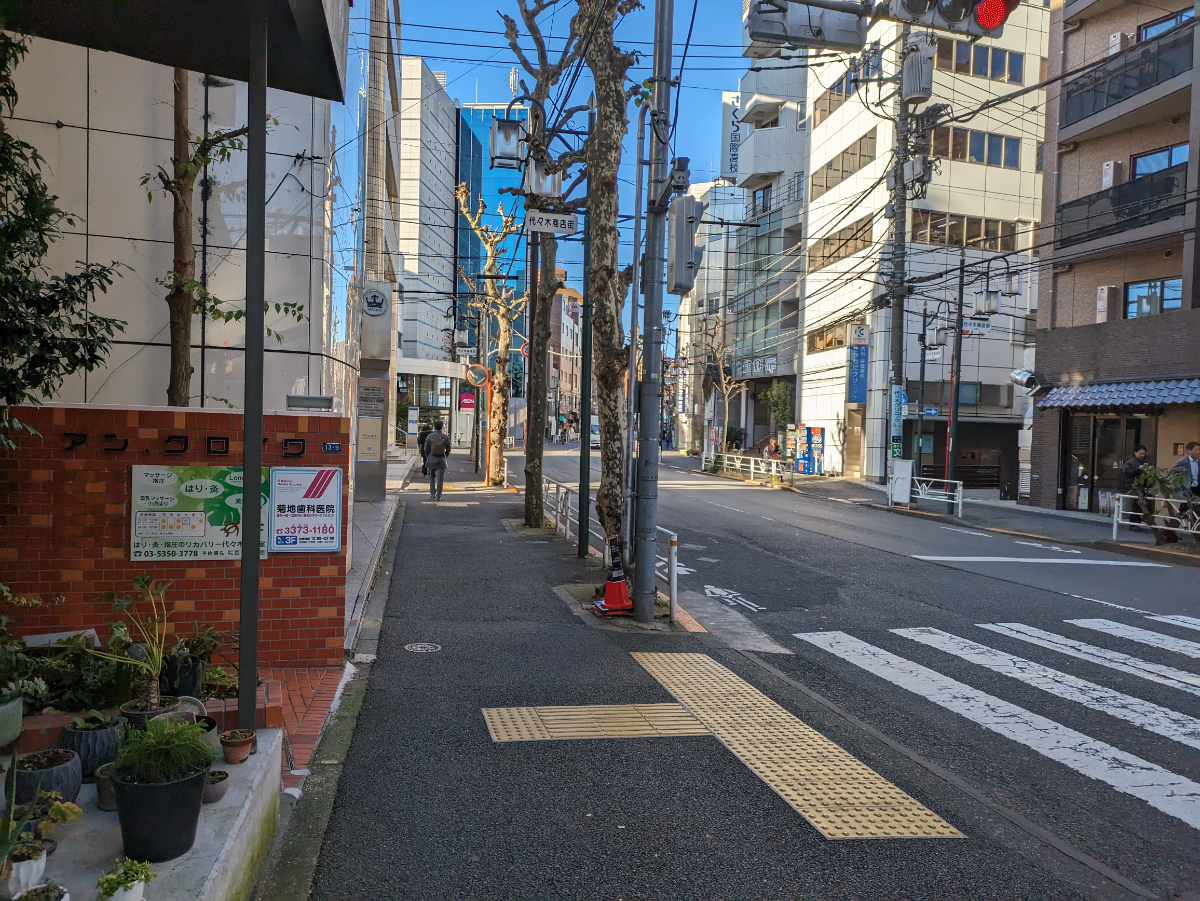 v20250609150705/fresh/building/J00100394213_15