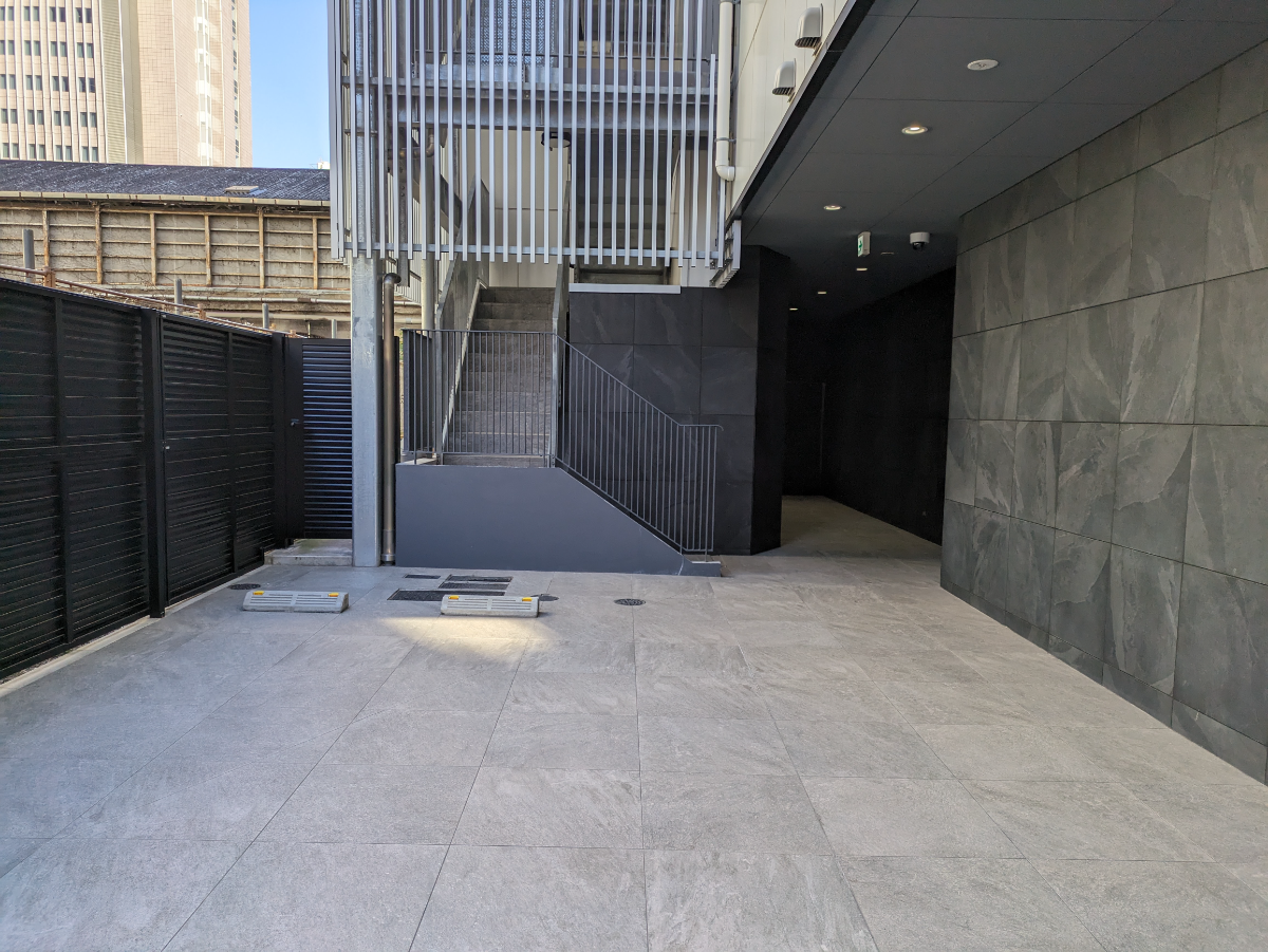 v20250609150705/fresh/building/J00100498844_9