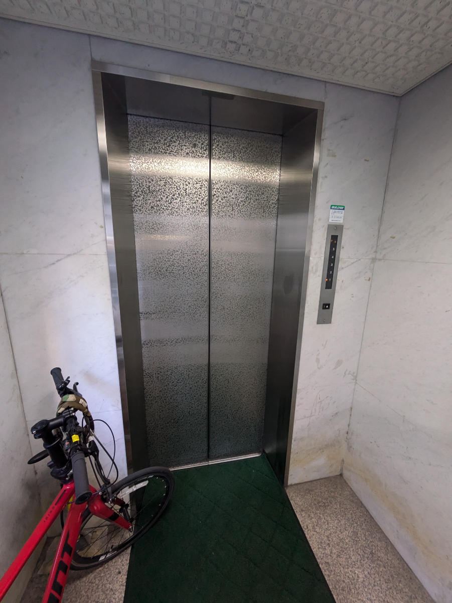 v20250611023000/fresh/building/J00100378194_4